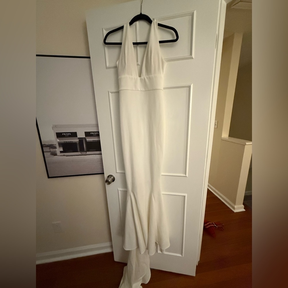 Alamour S Wedding dress